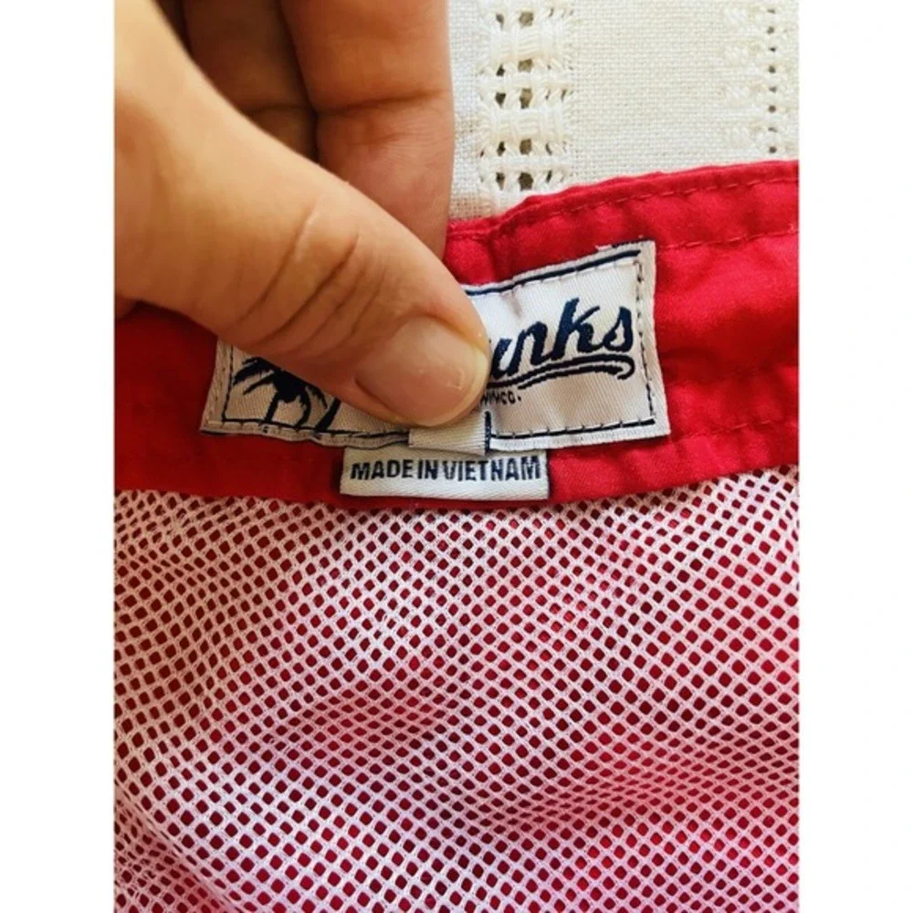 Trunks Men's Swim Trunks. Size 32. Red. 7 Inch Inseam. Beach. Sea‎ Life. Surfer